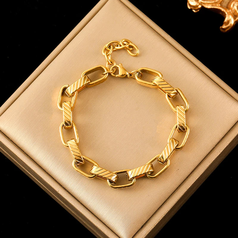 EILIECK Gold-Plated Stainless Steel Twisted Bracelet