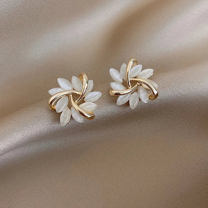 Zakol Elegant Floral Crystal Earrings - Gold Tone