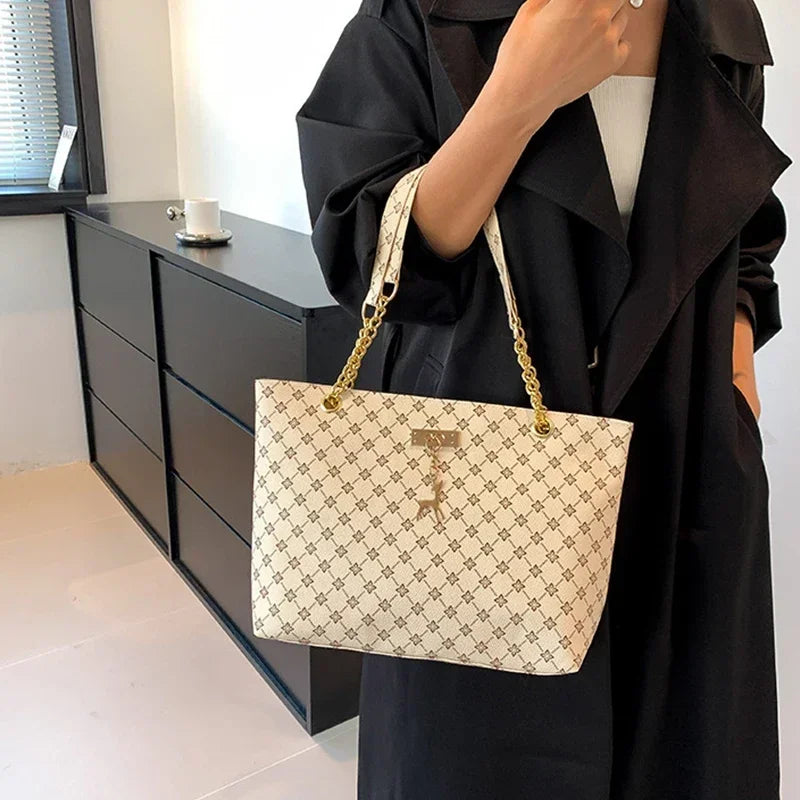 1 pçs moda grande capacidade bolsa textura couro do plutônio tote bolsa feminina com acessórios pendurados bolsa de ombro