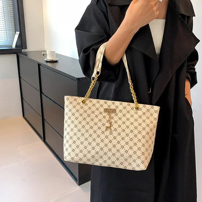 1 pçs moda grande capacidade bolsa textura couro do plutônio tote bolsa feminina com acessórios pendurados bolsa de ombro